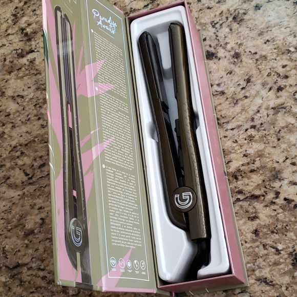 Glister Paradise - Savage Flat Iron - Picture 4 of 5